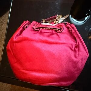 ❤️ Pink Satin Drawstring Shoulder Bag with Gold Chain Strap ❤️